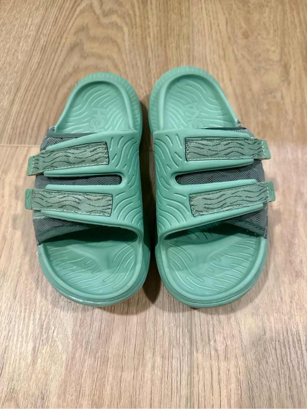 HOKA Recovery Slides Sage Green Women’s Size 8